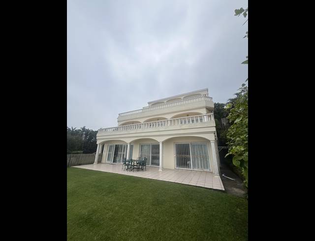 8 BEDROOM HOUSE FOR SALE IN BALLITO CENTRAL